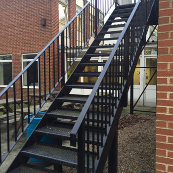 metal-staircase-customironworks