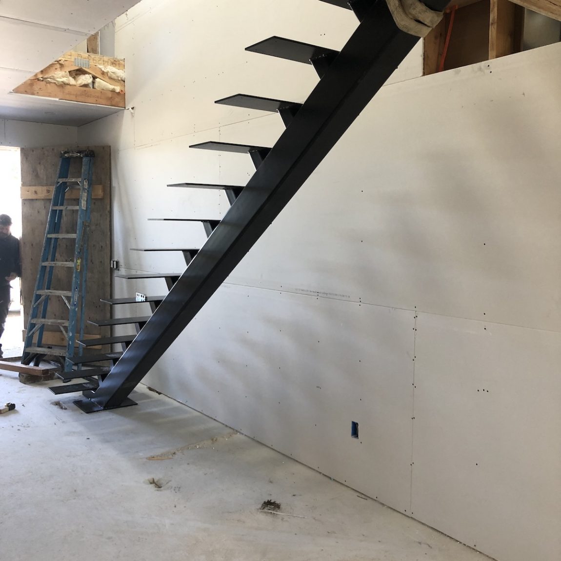 Floating Stairs, single-mono stringer staircase fabrication and installation